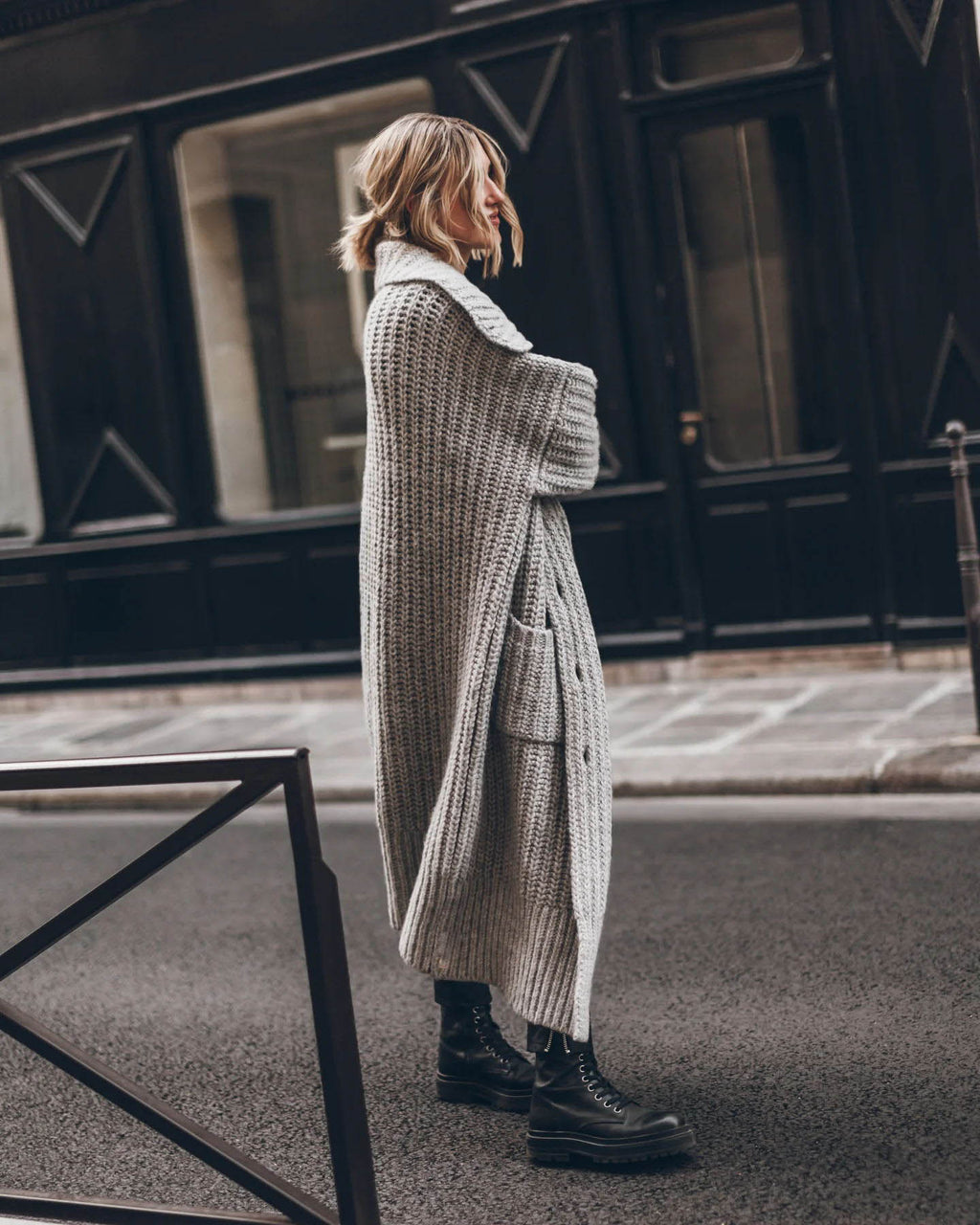 Chunky and Warm Knit Button Pocketed Oversized Midi Cardigan