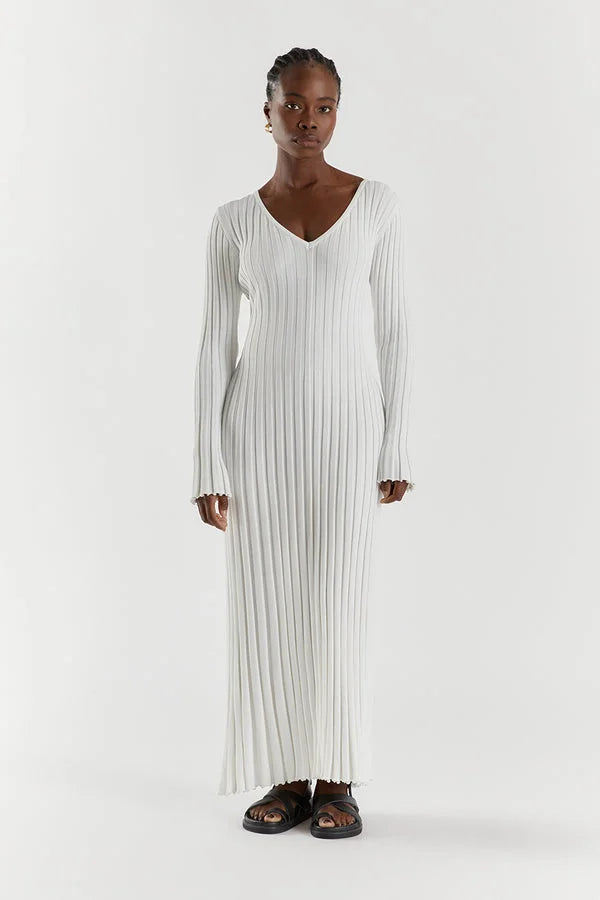 Sasha Timeless Knitted Midi Dress with V Neck and Sleeves Evening Wear Edit