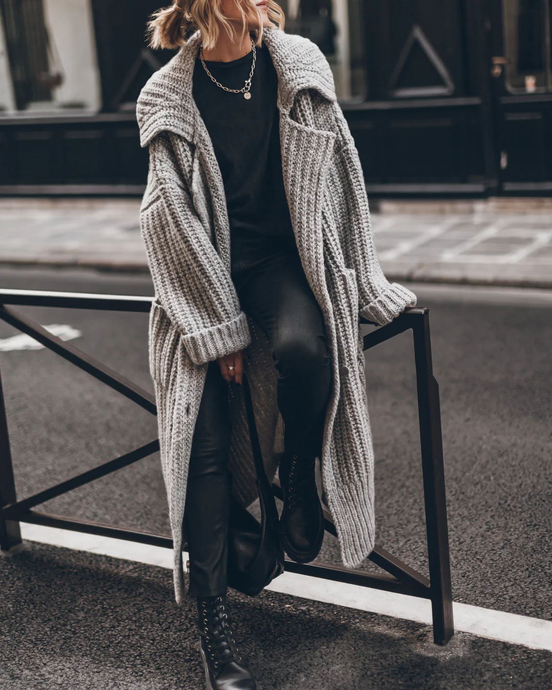 Chunky and Warm Knit Button Pocketed Oversized Midi Cardigan