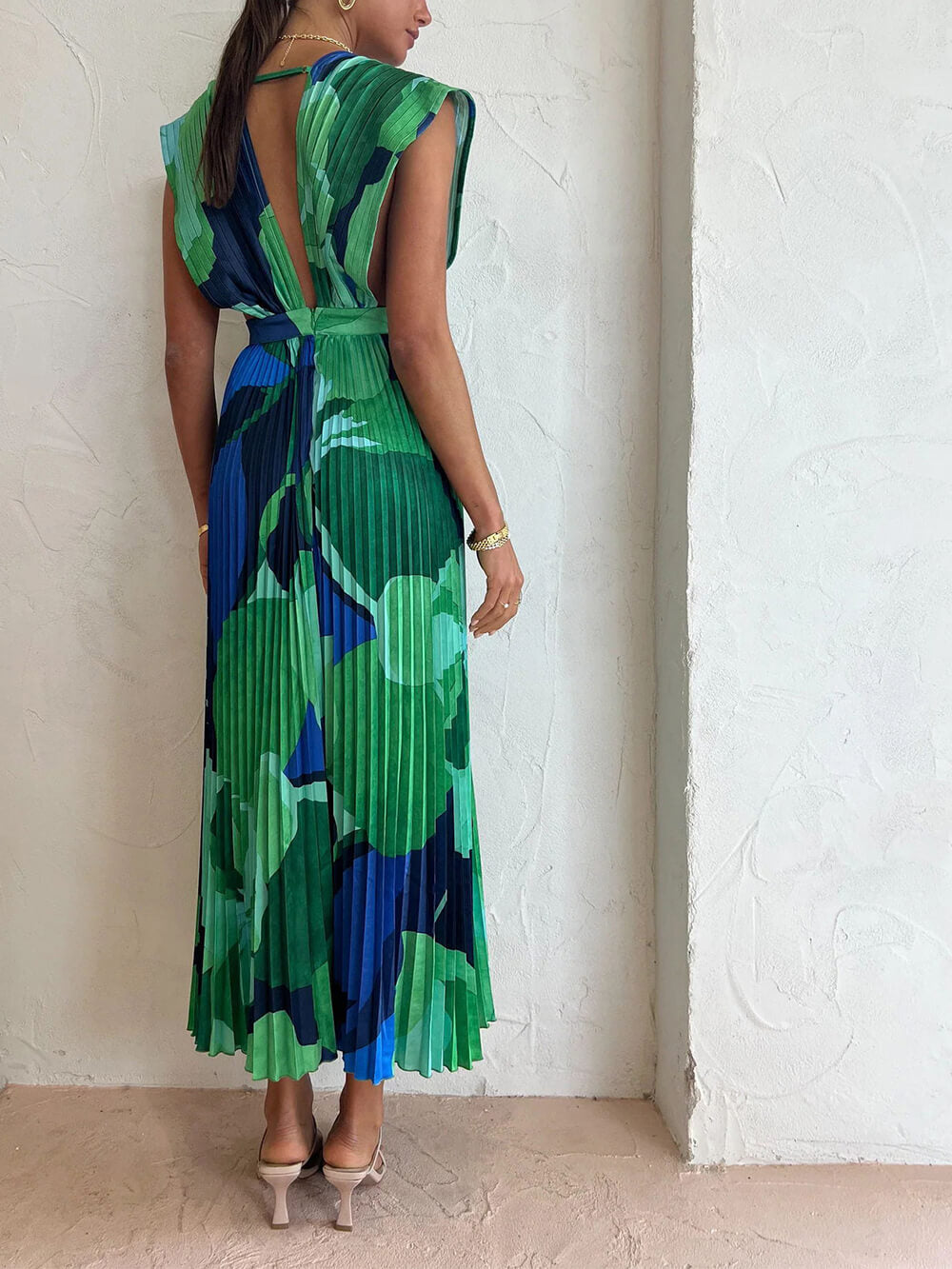 Pleated Abstract Floral Print Deep V-Neck Cap Sleeve Midi Dress