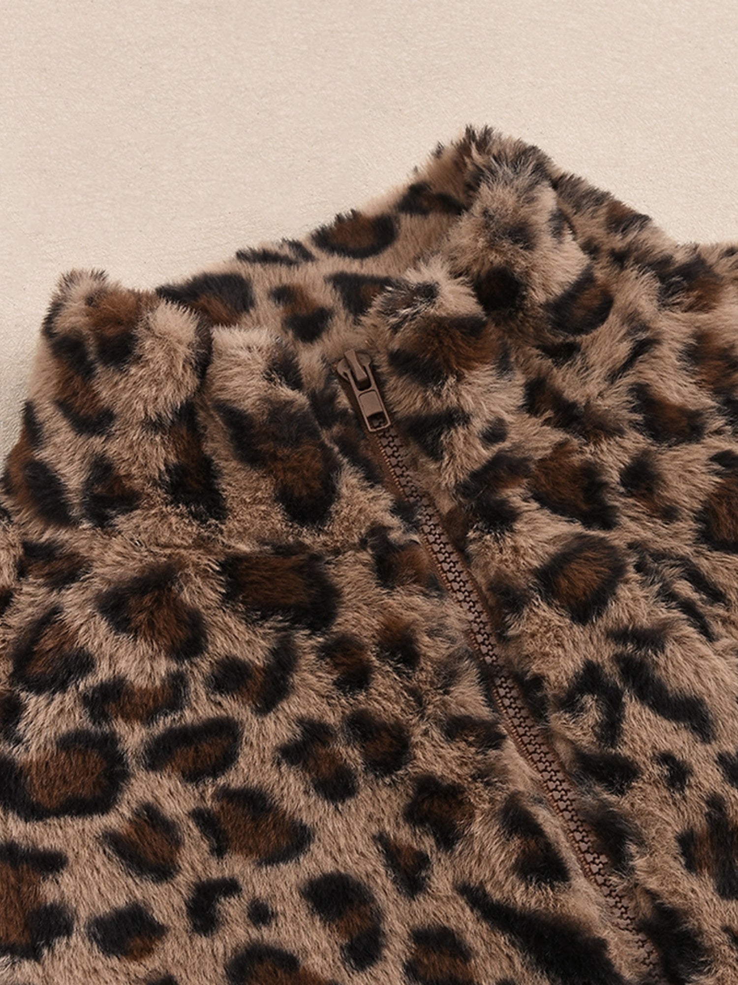Liber Leopard Print Plush Stand-up Collar Navel Exposed Short Vest
