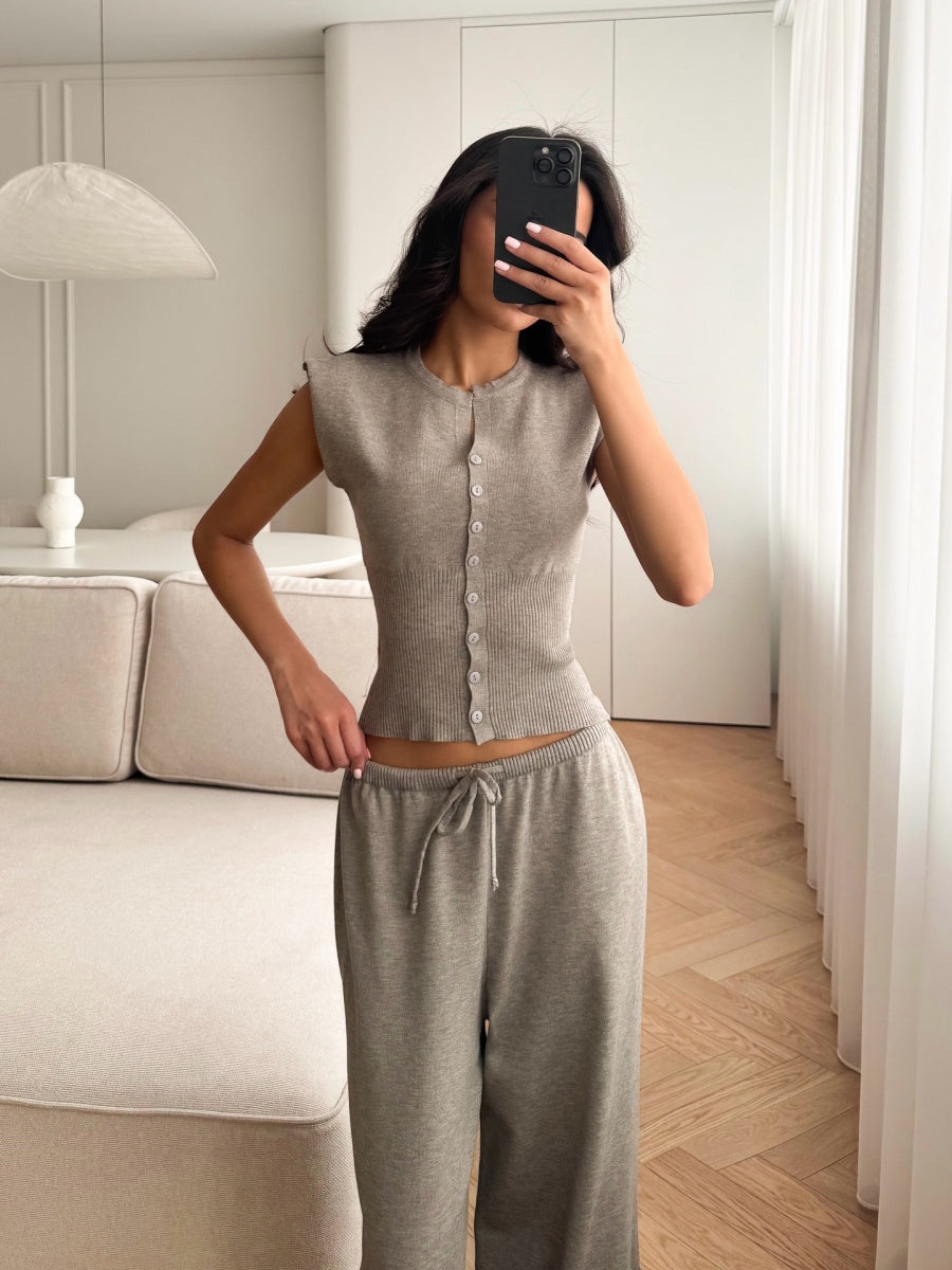Crew Neck Sleeveless Cardigan Vest Wide-leg Pants Knitting Set 2-piece Sets