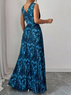 Sexy Deep V-neck Sleeveless Floral Print Maxi Dress With Slit Hem And Pleats