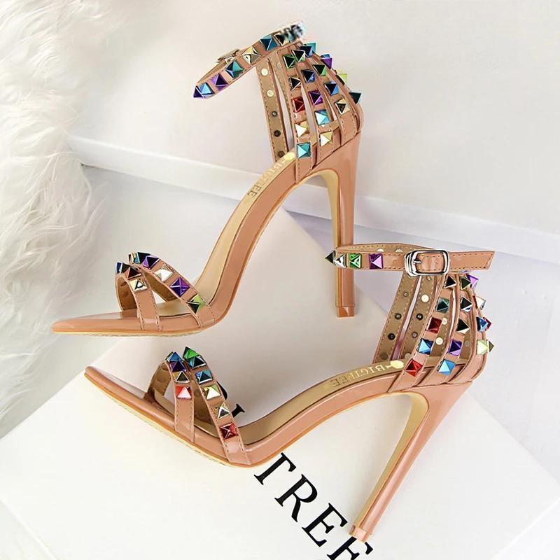 Rivets Women Sandals Roman Style Heeled Sandals