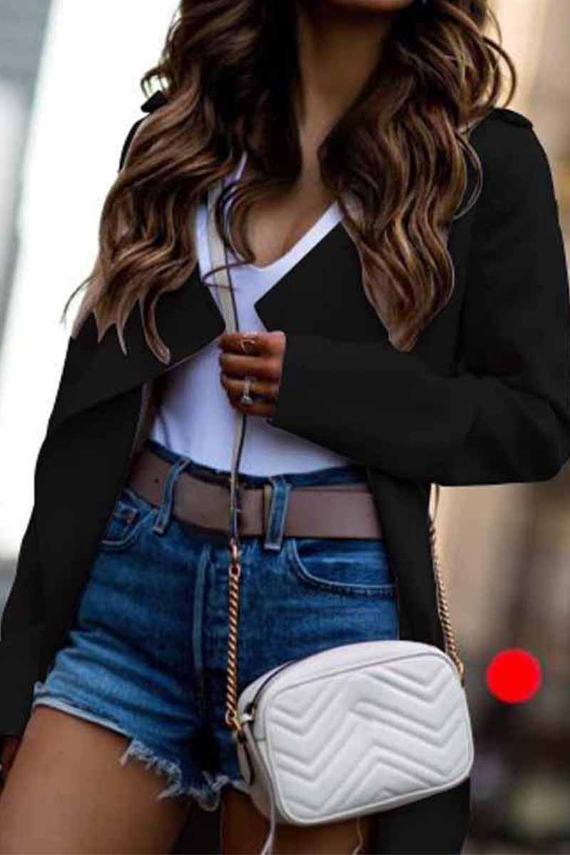 | Minimalist winter coat