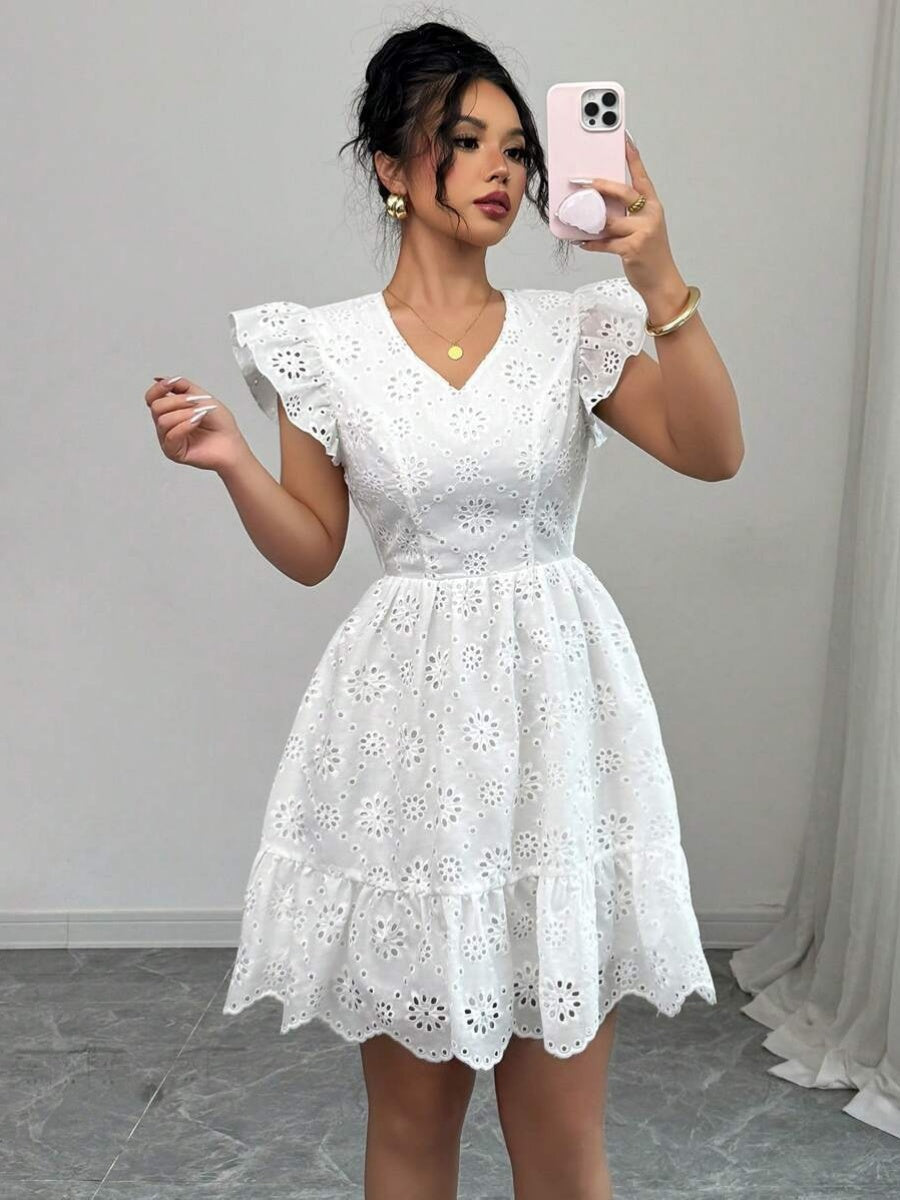 Chain Link Geometric Patterned Wood Ear Trim Mini&Short Dresses