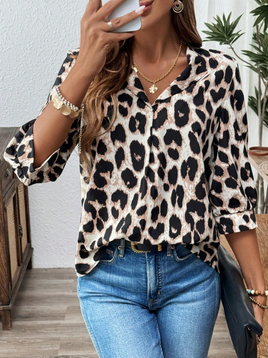 Three-quarter Sleeve Collar Leopard Print T-shirts