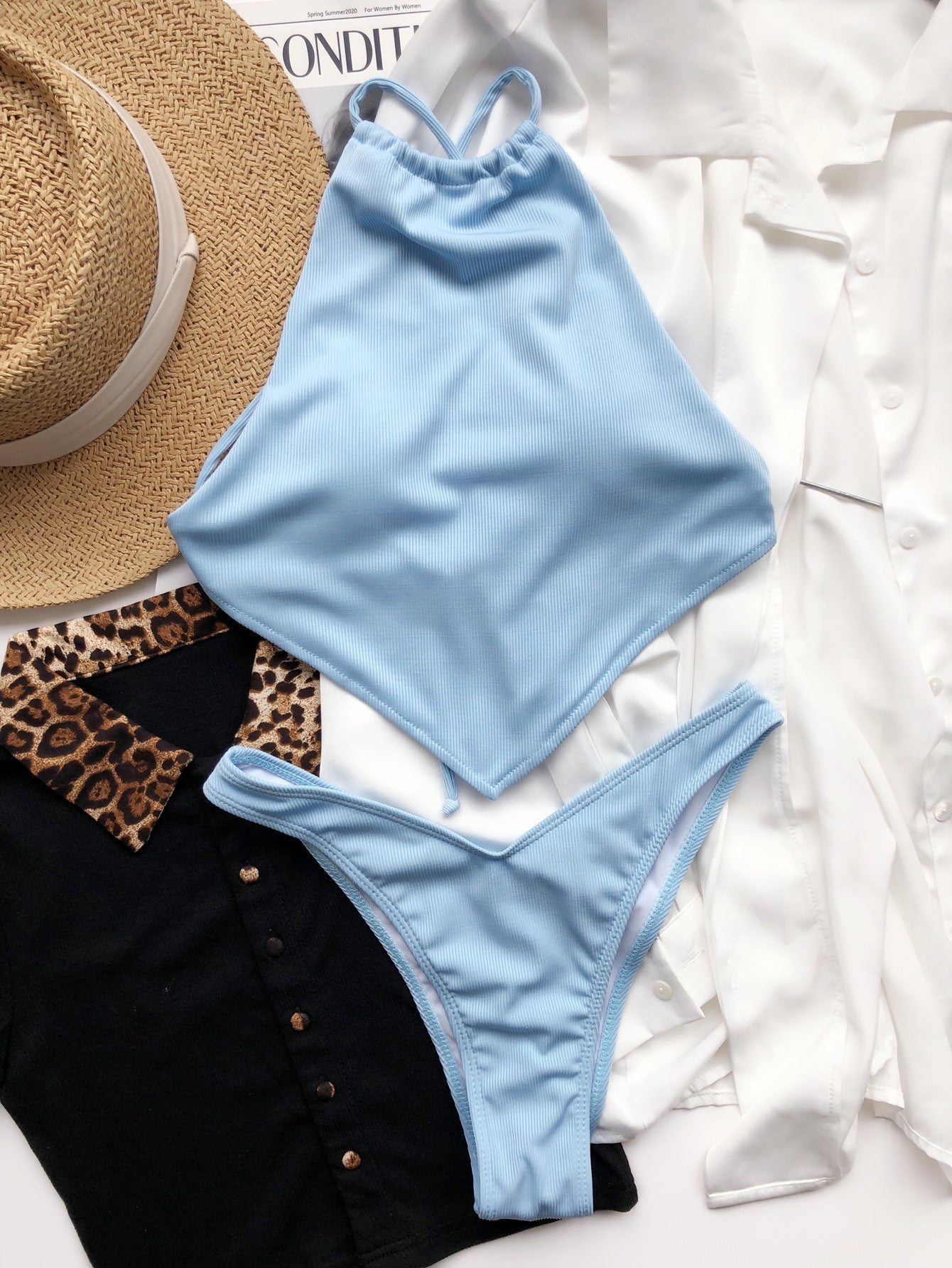 | Relaxed bikini