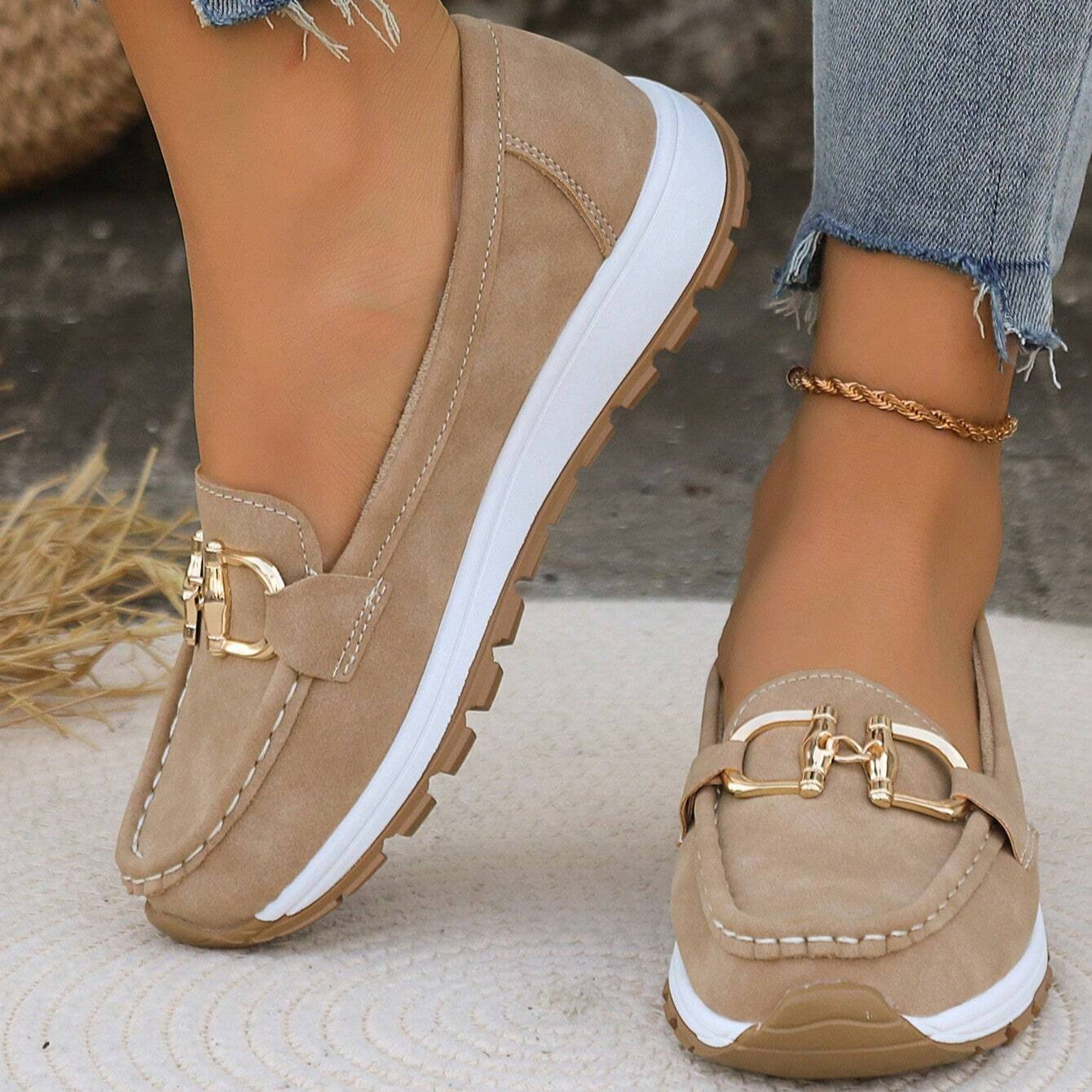 AmyVictoria | Chic Buckle Loafers