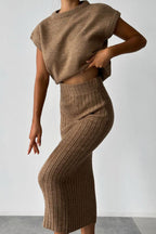 Elegant Simplicity Solid Weave O Neck Sleeveless Two Pieces