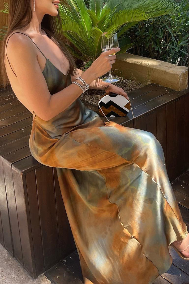 Cristina Chic Vintage Dresses with Gradual Change, Backless, Contrast V Neck, One Tier Skirt Designer Edit