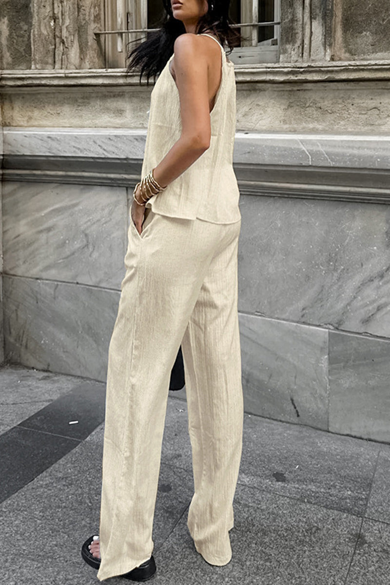 Sexy Solid Color Pocket Strap Design Halter Sleeveless Two Pieces