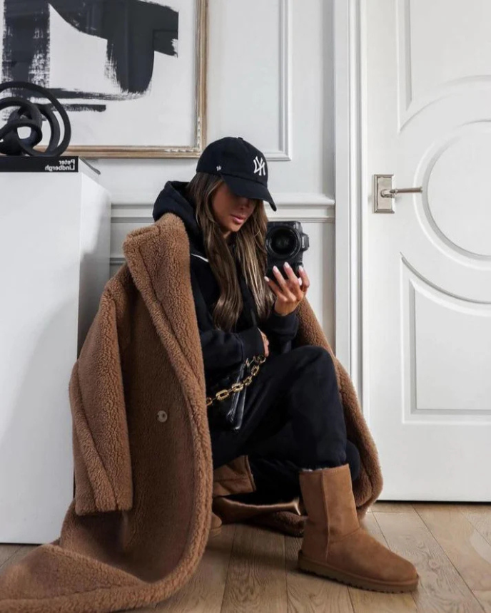 | Long teddy coat