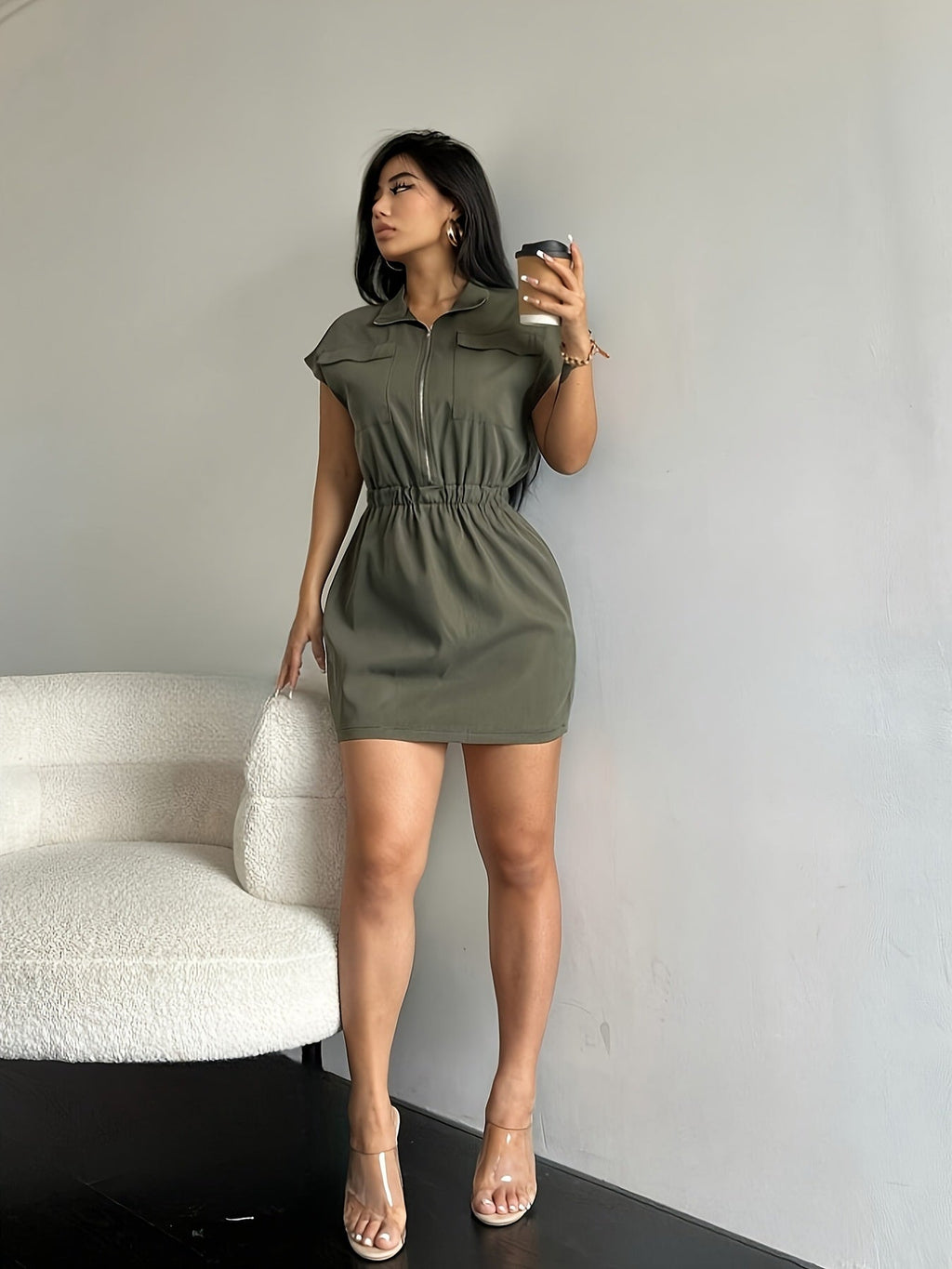 Workwear Style Shirt With A Fitted Waist And Slimming Short-sleeved Dress