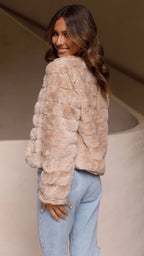 | Teddy crop jacket, line pattern