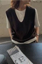 Fashionable Sleeveless Knit Sweater