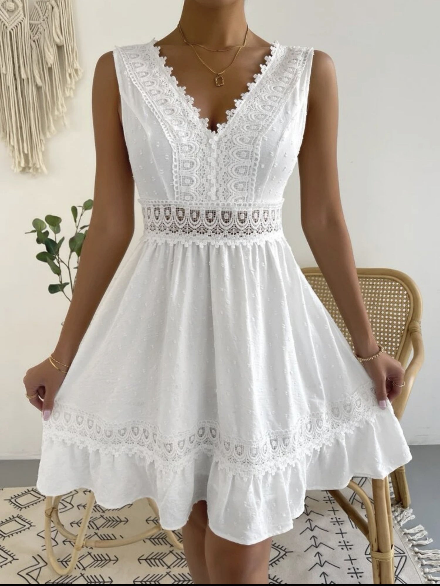 Lace Patchwork Hollow Out Backless Strappy V-neck Sleeveless Mini&Short Dresses