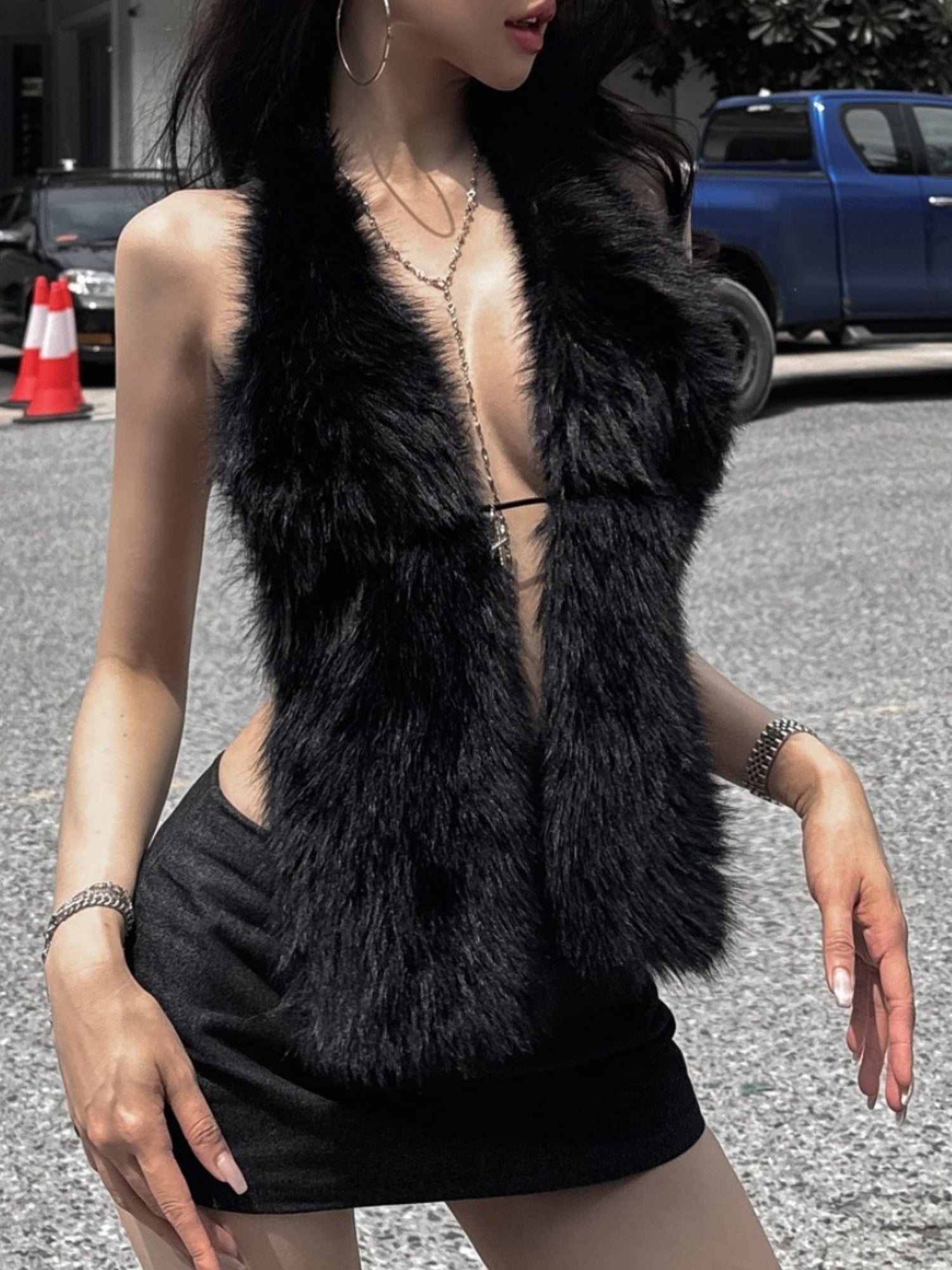 Plush Patchwork Neckband Backless Tank Tops