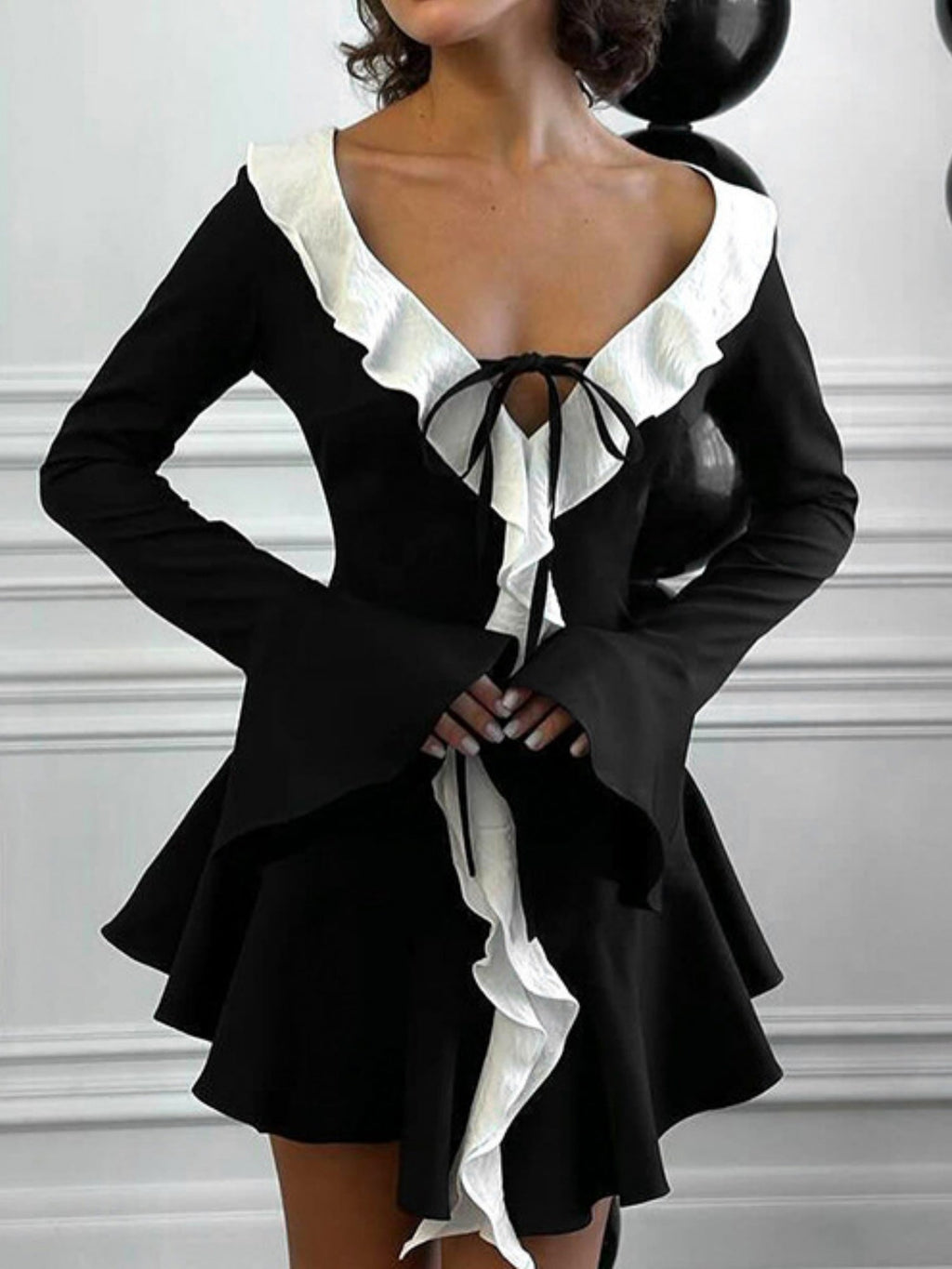 Color-blocked Ruffle Pointed Collar Tie  Flare Sleeve Mini&Short Dresses