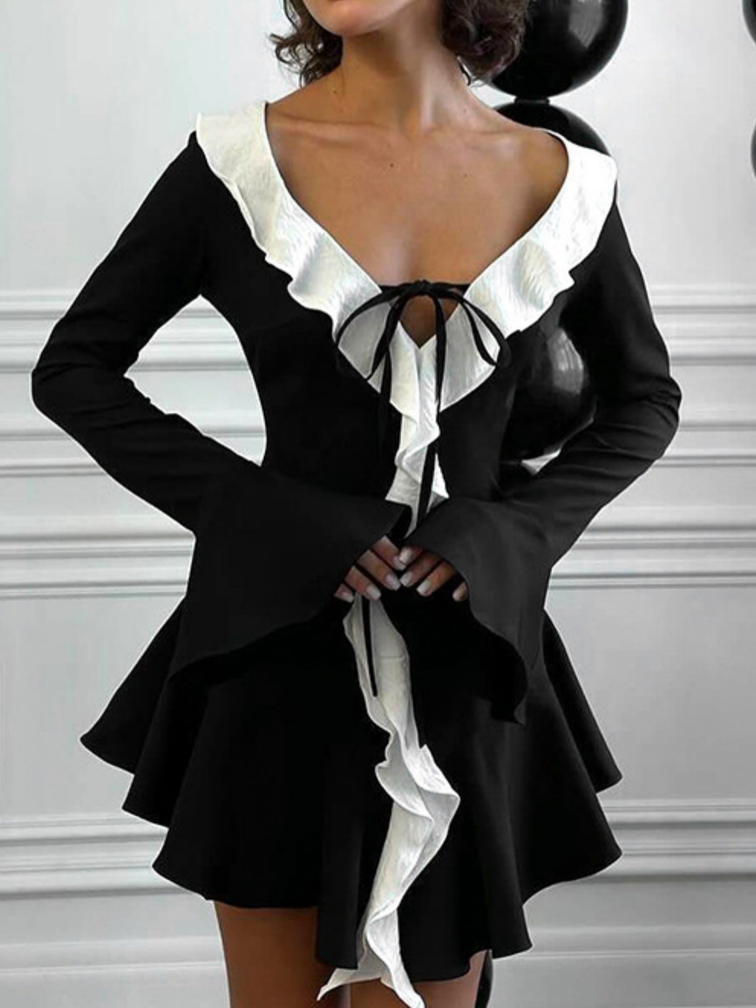 Color-blocked Ruffle Pointed Collar Tie  Flare Sleeve Mini&Short Dresses