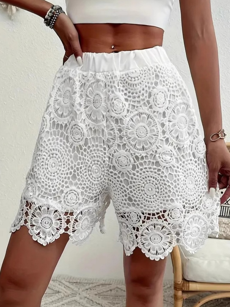 Lace-trimmed Mid-waist Solid Color Straight Leg Shorts
