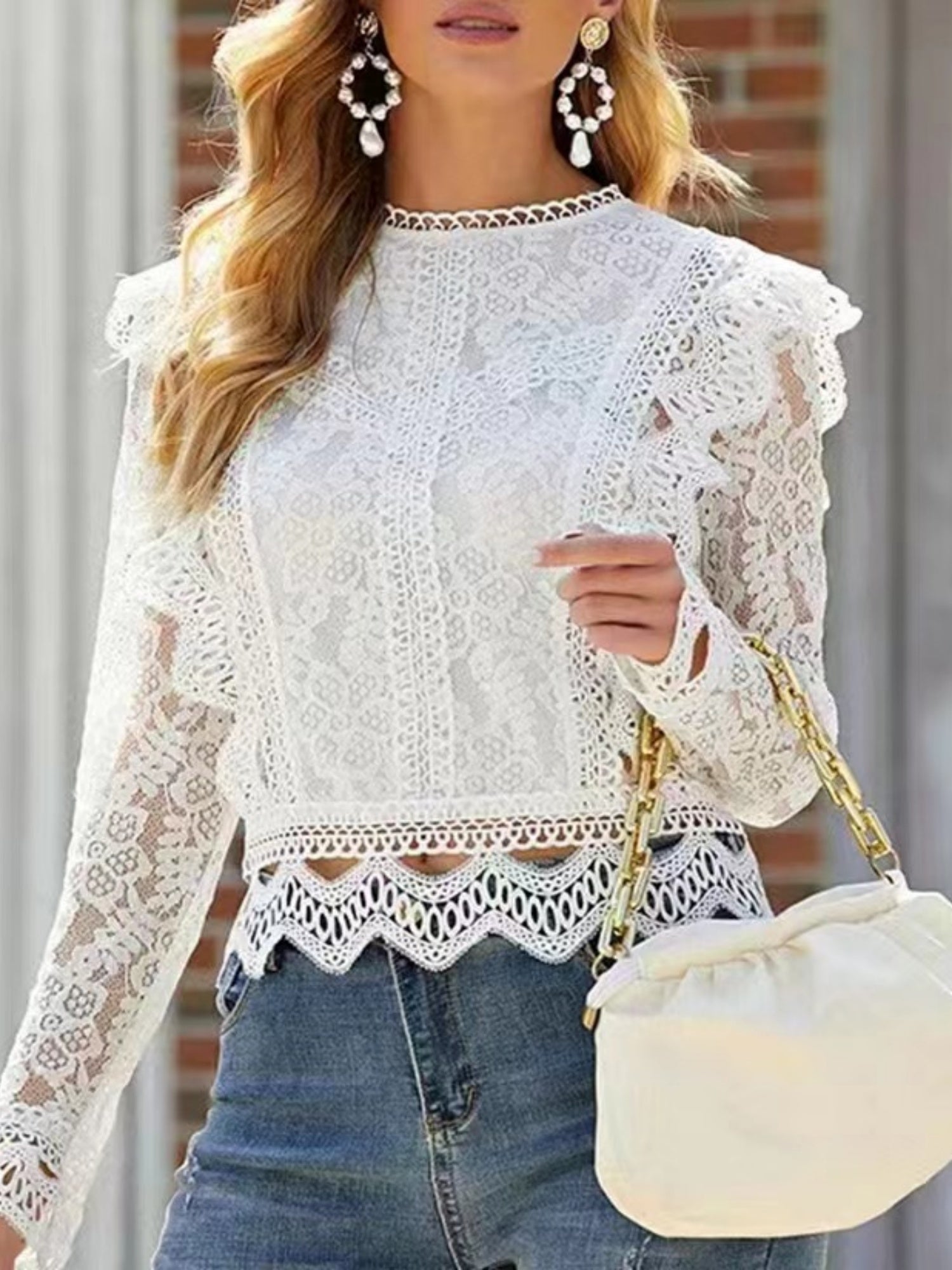 Lace Cutout Patchwork Lace Long-sleeved T-shirt
