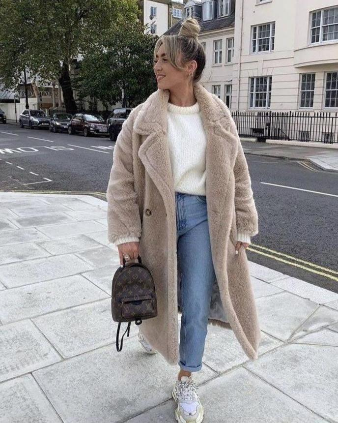 | Long teddy coat