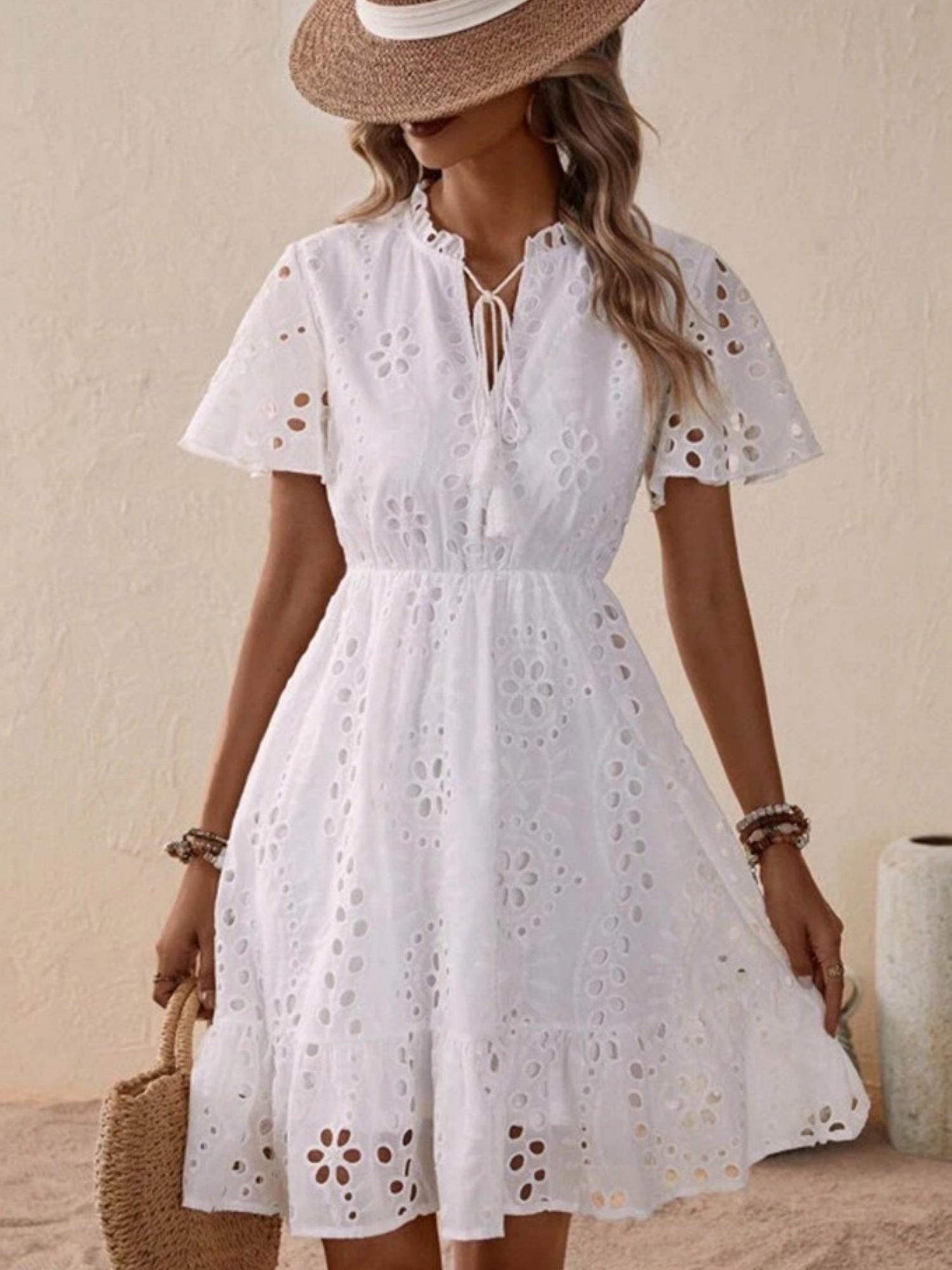 Lace Cutout Embroidered Lace V-neck Tie Mini&Short Dresses