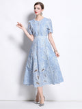 Retro Heavy-duty Hollowed-out Embroidered Round Neck Waist-cinching Short-sleeved Dress