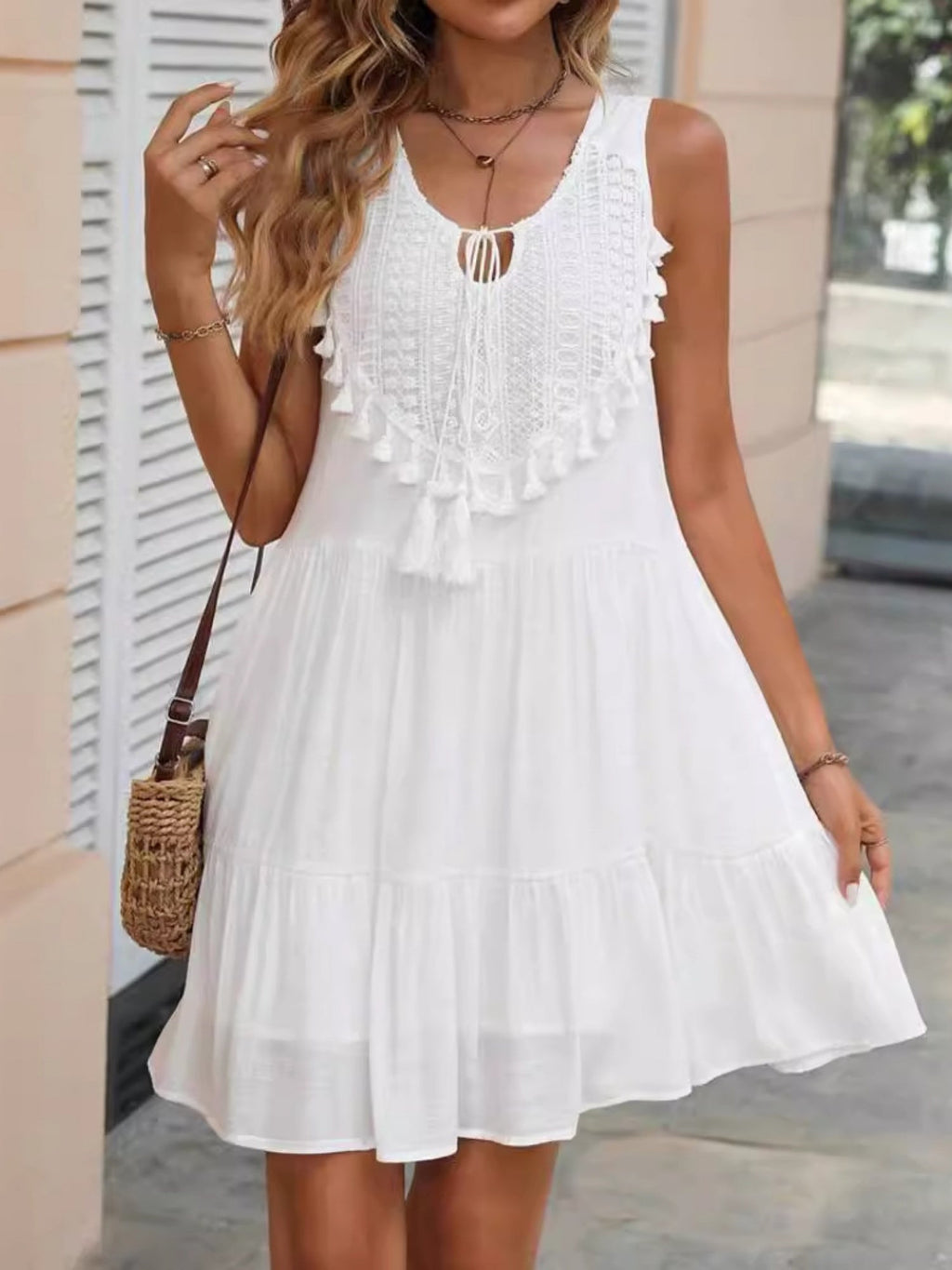 Lace Trim V-neck Sleeveless Tassel Tie Mini&Short Dresses