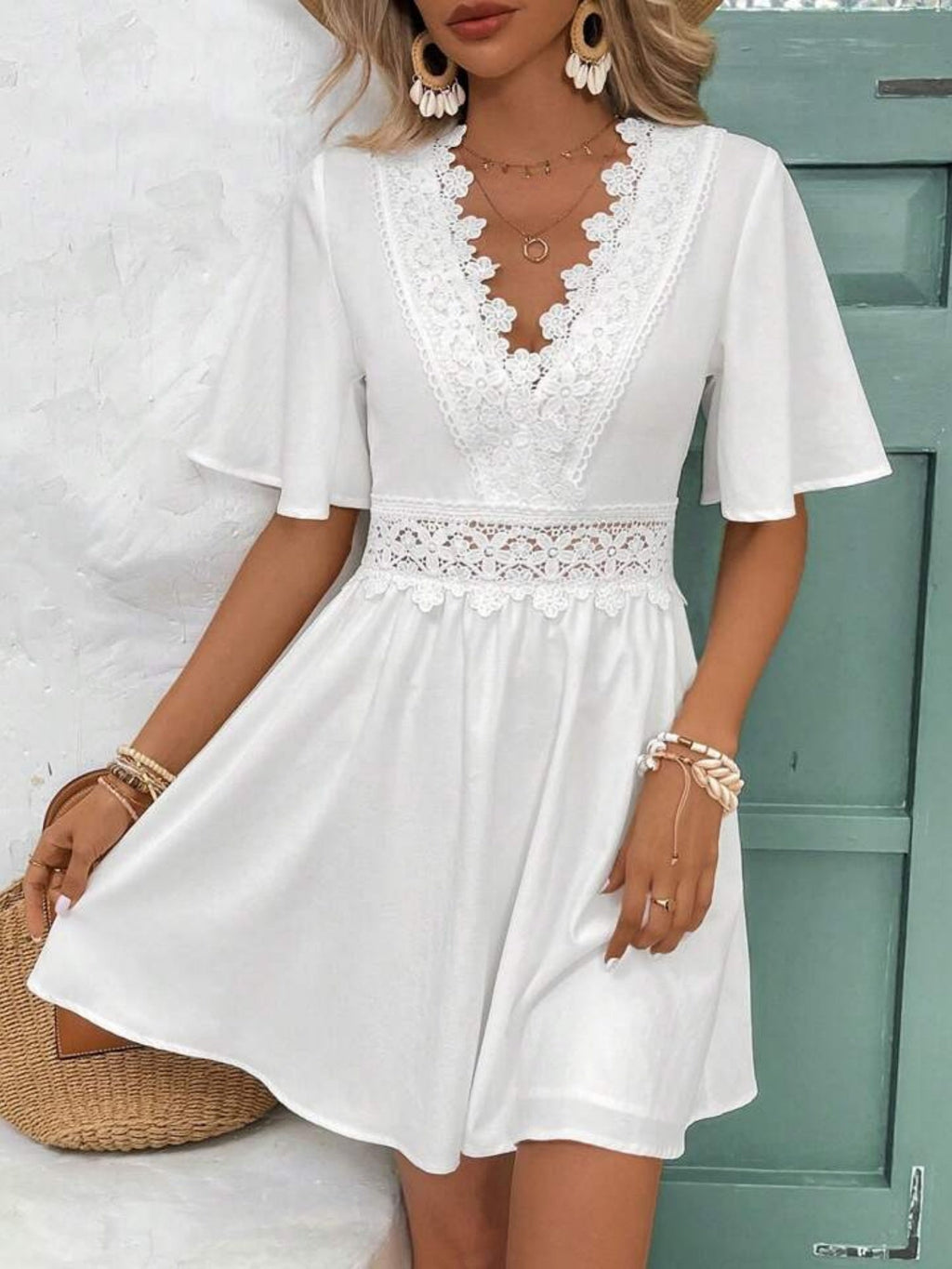 Lace Trim Hollow Out V-neck Short Sleeve Mini&Short Dresses