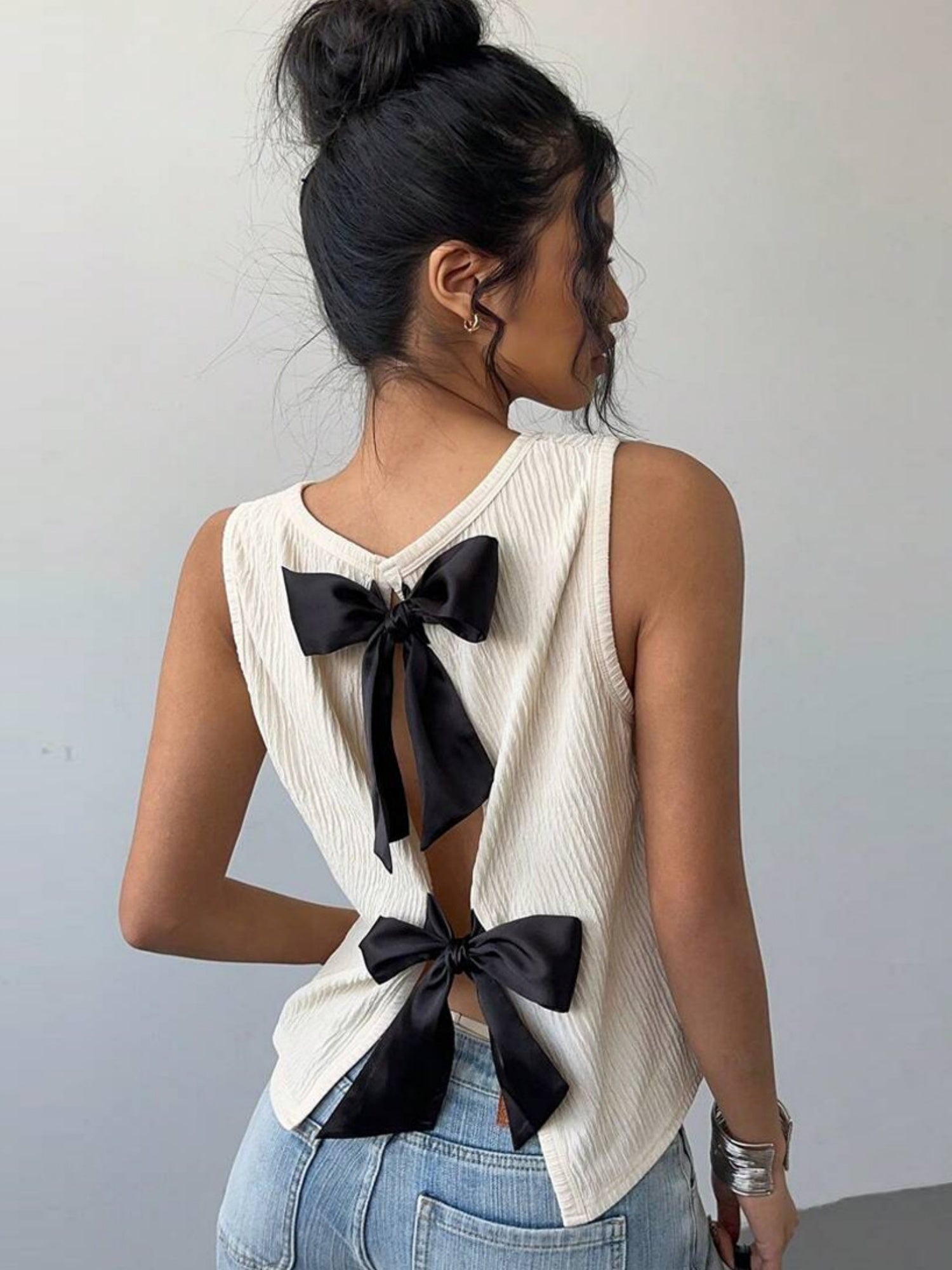 Bow Color-blocked Backless Round Neck Sleeveless Tank Tops