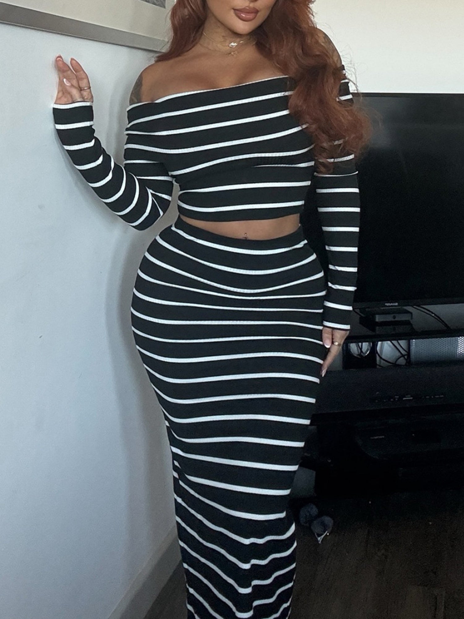 Striped Color Blocking Off-shoulder Long-sleeved T-shirt Long Bodycon Skirt 2-piece Sets