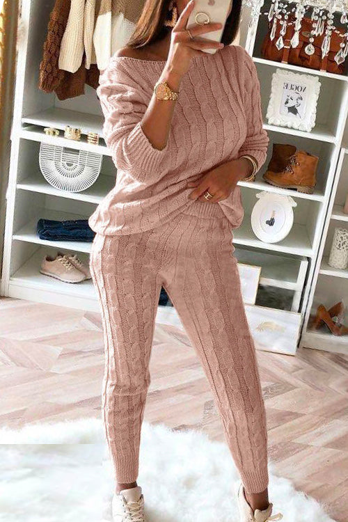 Crewneck Long Sleeve Sweater and Slim Fit Pants Solid Set