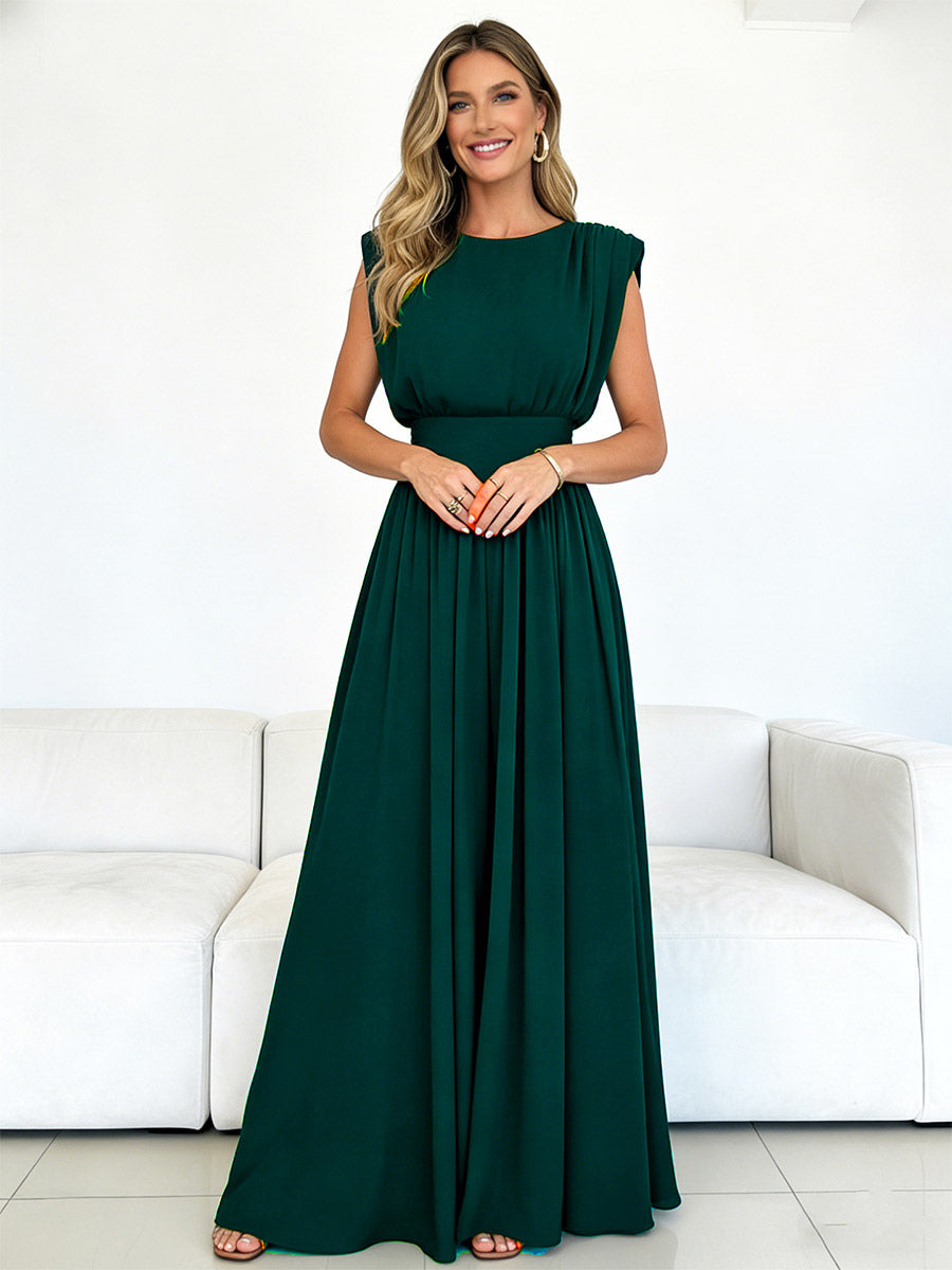 Chic Fitted Emerald Green Gown With Pleated Skirt Perfect For Formal Events