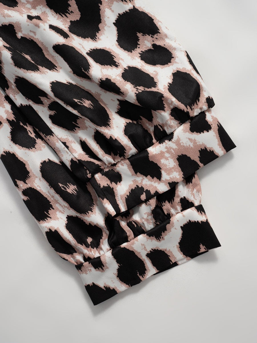 Three-quarter Sleeve Collar Leopard Print T-shirts