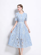 Retro Heavy-duty Hollowed-out Embroidered Round Neck Waist-cinching Short-sleeved Dress