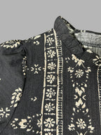 Geometric Print V-neck Long-sleeved Shirt