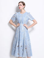Retro Heavy-duty Hollowed-out Embroidered Round Neck Waist-cinching Short-sleeved Dress