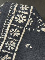 Geometric Print V-neck Long-sleeved Shirt