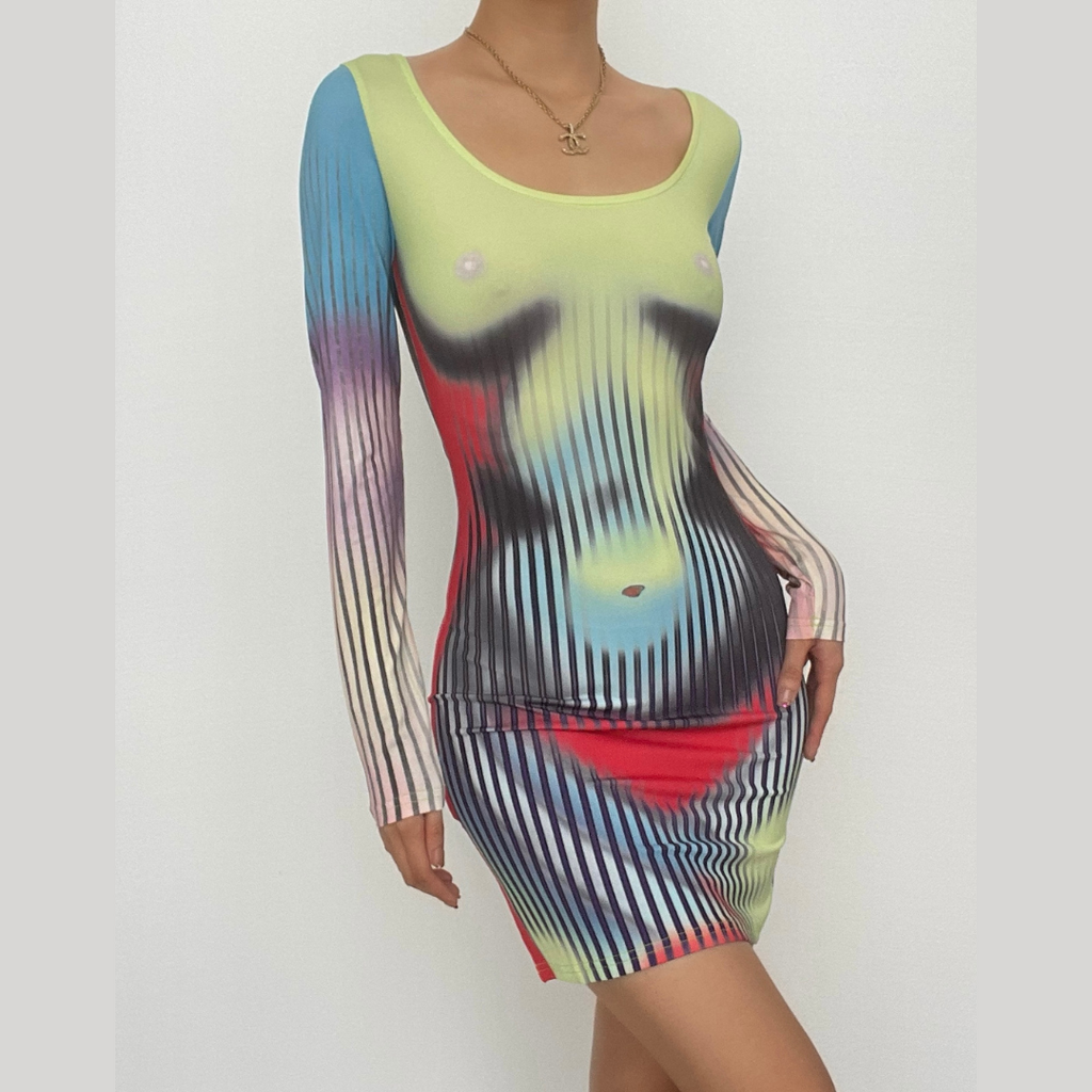 Long sleeve u neck contrast body print mini dress