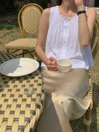 Ruffled Sleeveless Vest