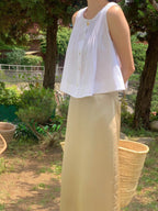Ruffled Sleeveless Vest