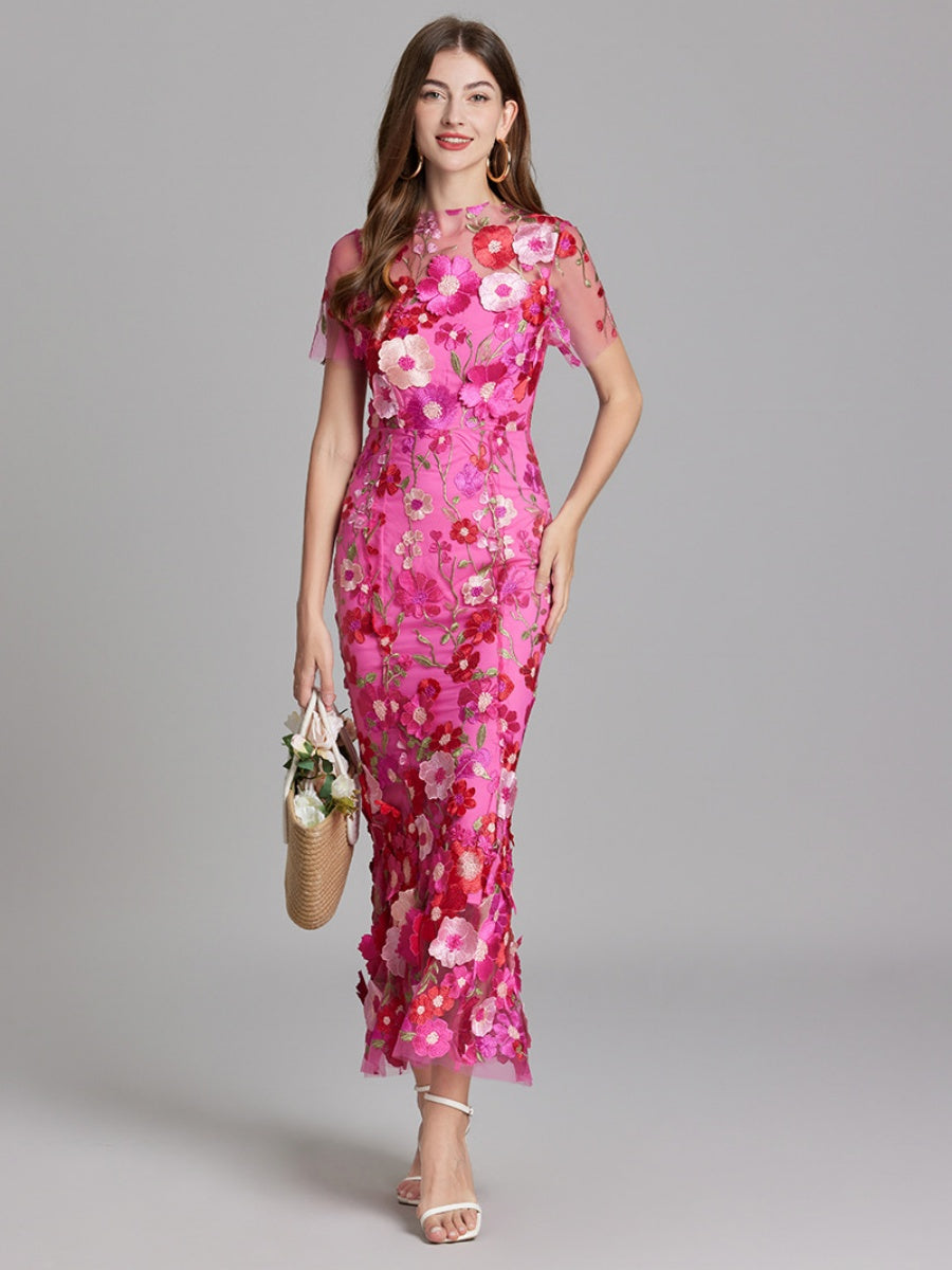 Embroidered 3D Floral Fitted Waist Short-sleeved Long Dress
