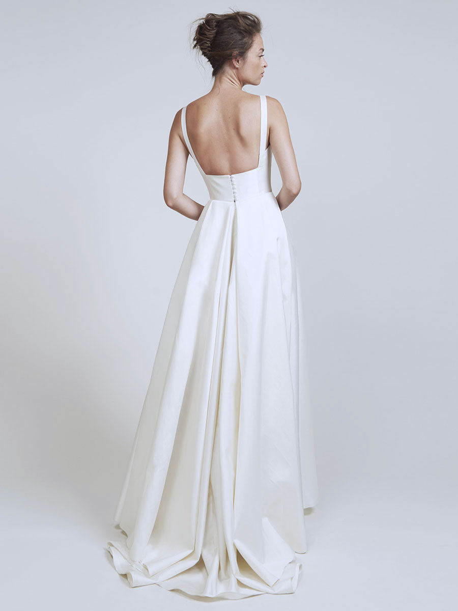 Elise Boutique Satin Wedding Dress with Square Neckline and Sleeveless Design Elevated Occasion Wear