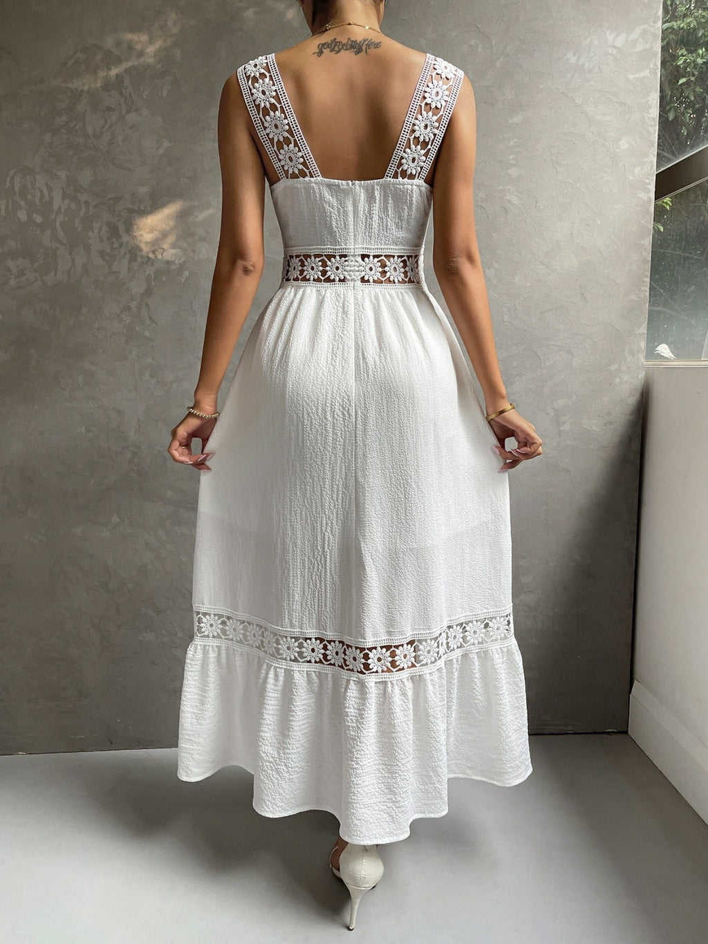 Lace Cutout Trim Sleeveless Patchwork Slim Fit Maxi Dresses