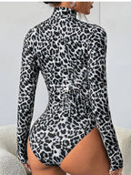 Leopard Print High-necked Long-sleeved Bodysuits