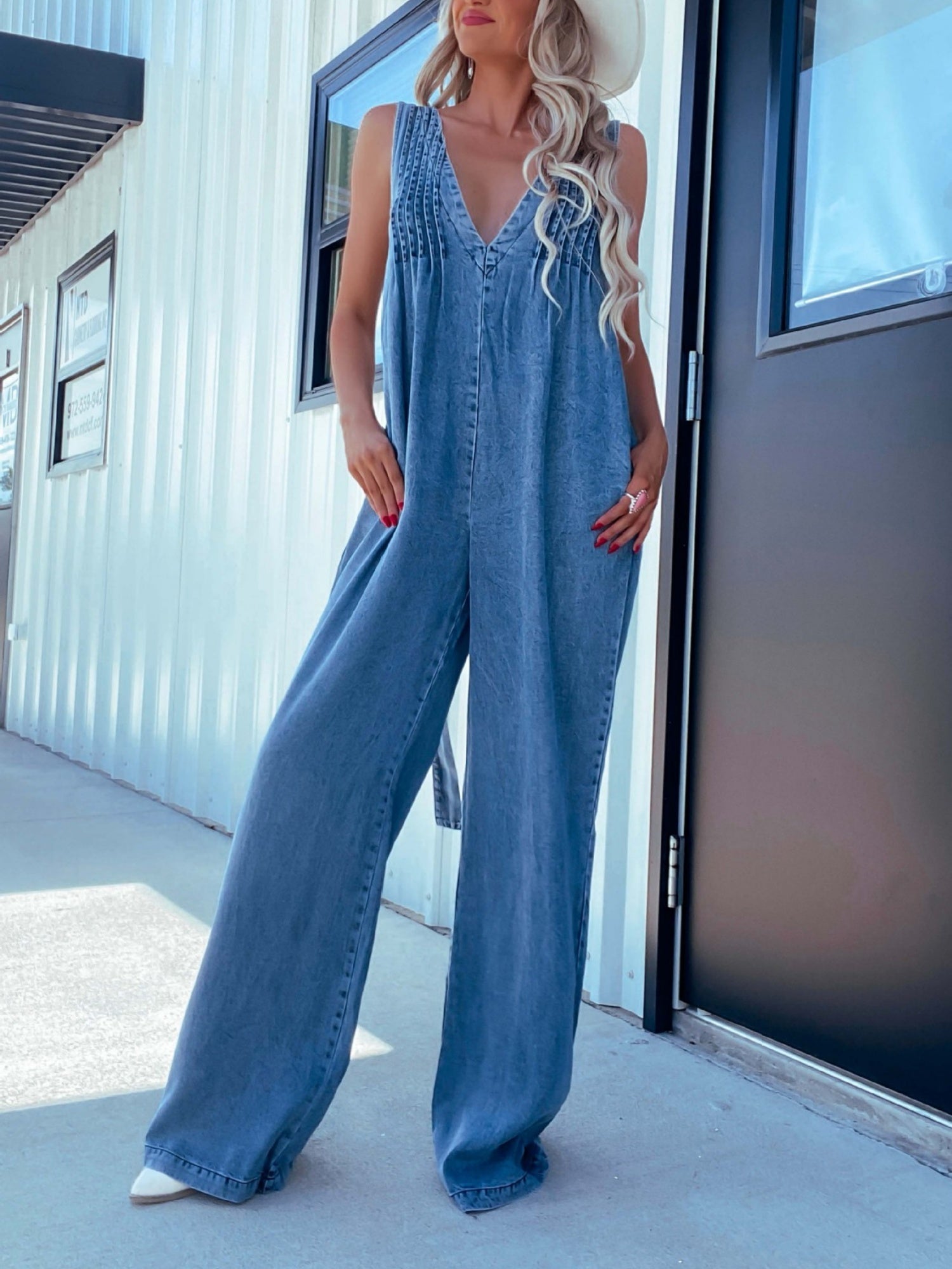 Denim Washed V-neck Sleeveless Loose-fit Jumpsuits