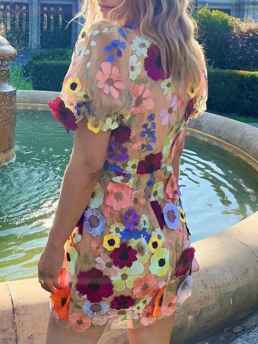 V-neck, Three-dimensional Floral, Bodycon Lantern Sleeve Short Dress