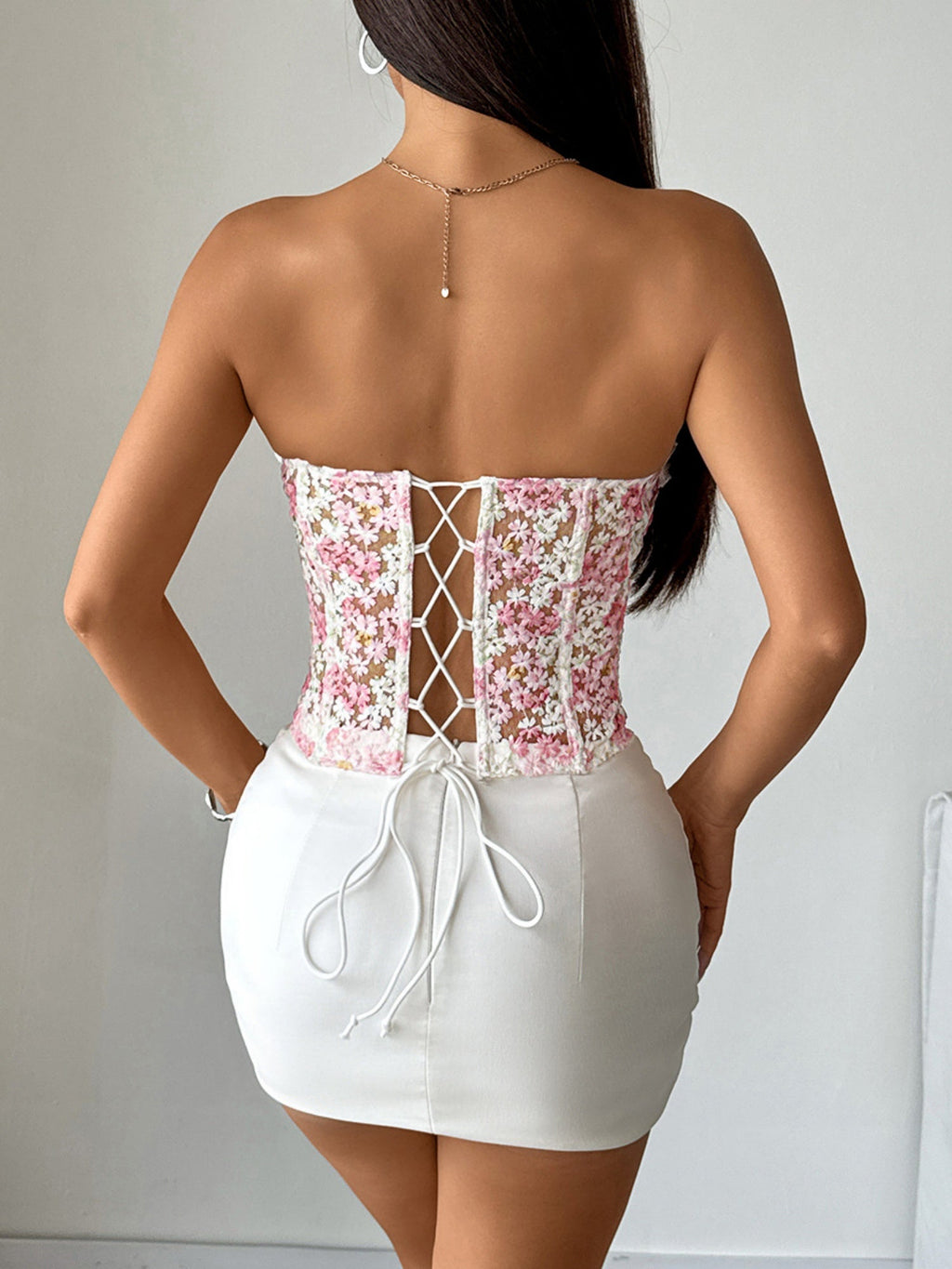 Flower Embroidery See-through Rope Gathering And Cultivating Oneself Strapless Bra